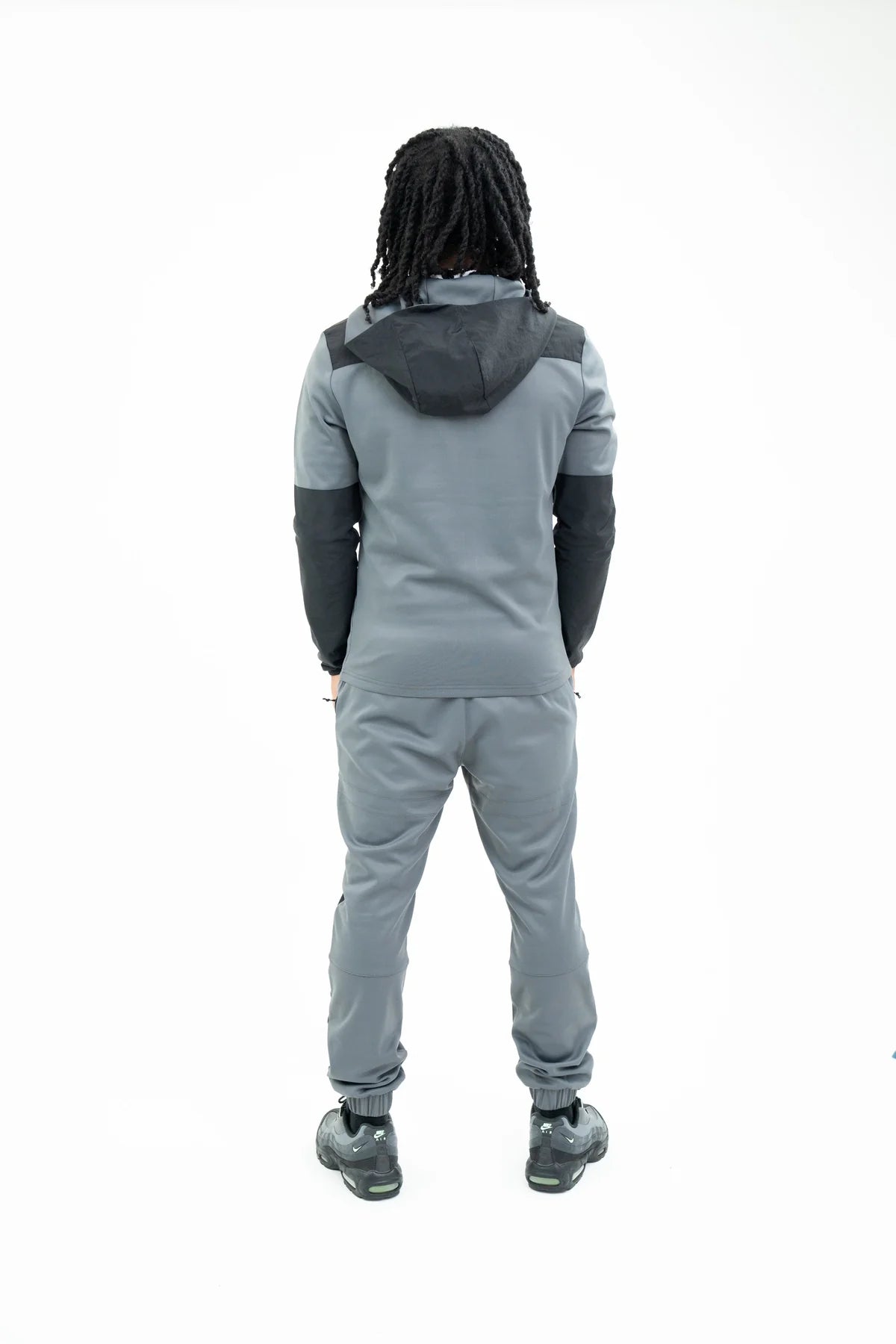 GRIID Cushy Tracksuit - Dark Grey